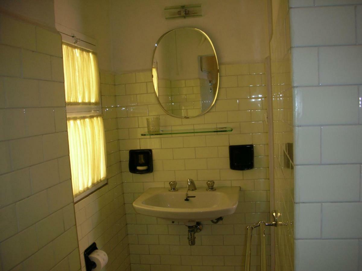 Nice Apartments In Downtown Болонья Экстерьер фото