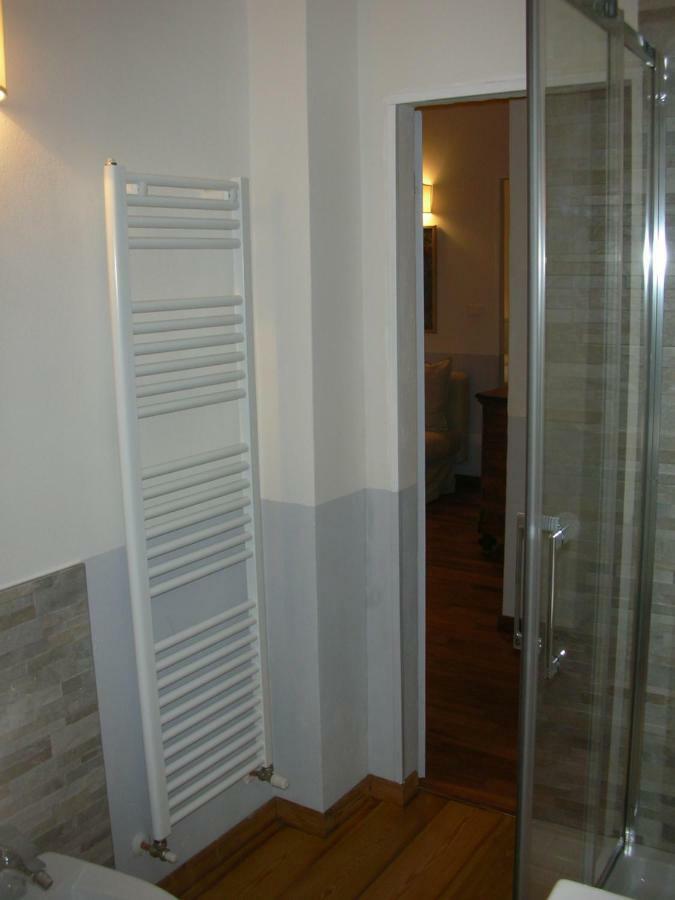 Nice Apartments In Downtown Болонья Экстерьер фото