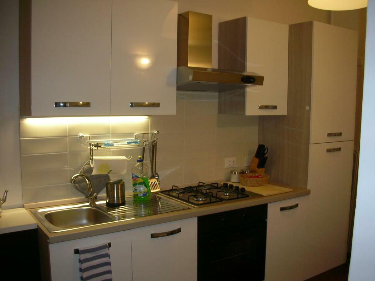 Nice Apartments In Downtown Болонья Экстерьер фото