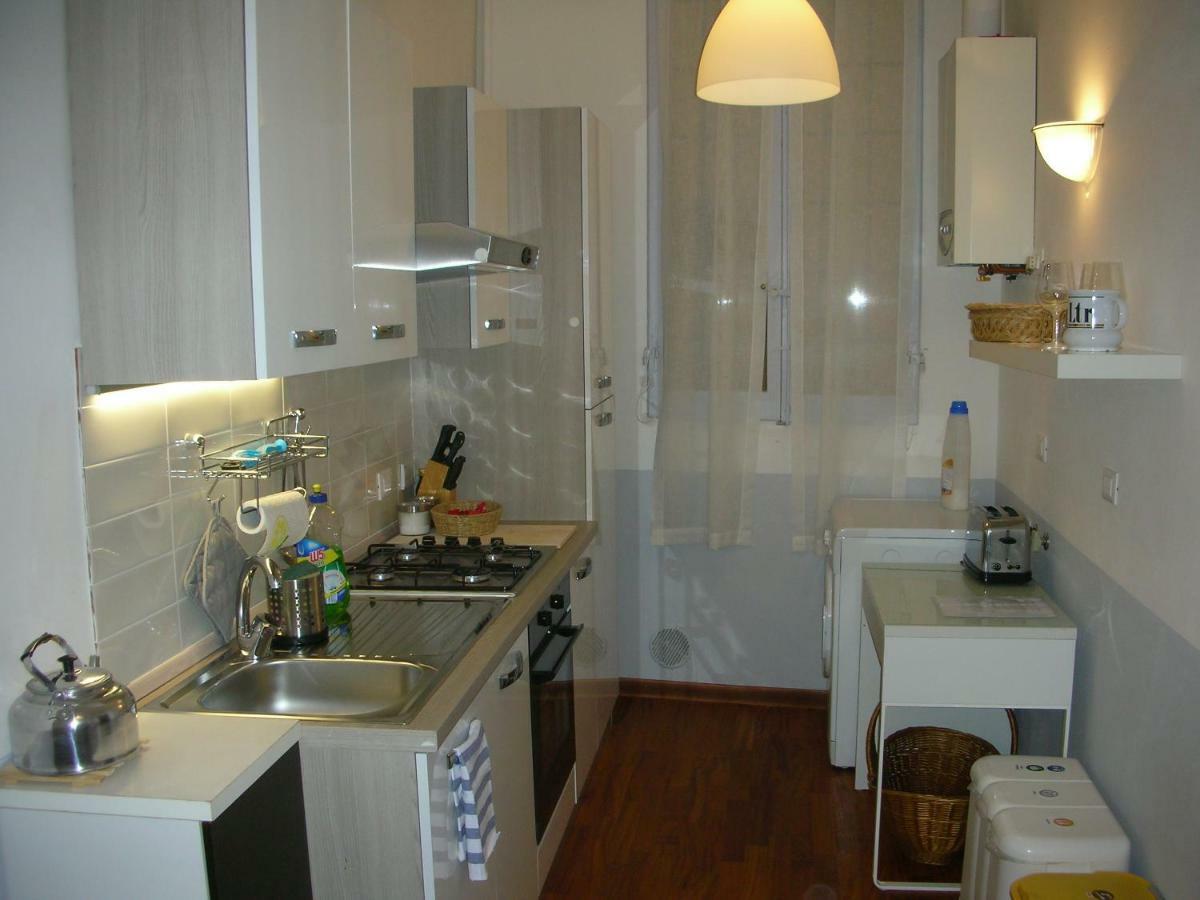 Nice Apartments In Downtown Болонья Экстерьер фото